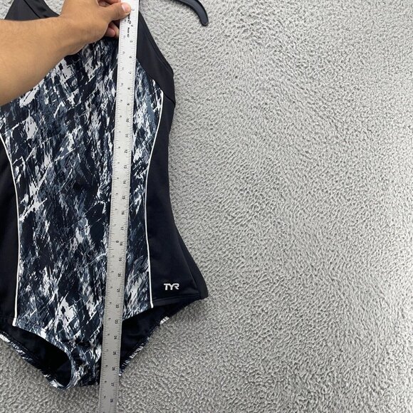 TYR Swimwear Womens 8 Black White‎ Halter Full Coverage One Piece Comp New - Picture 7 of 11